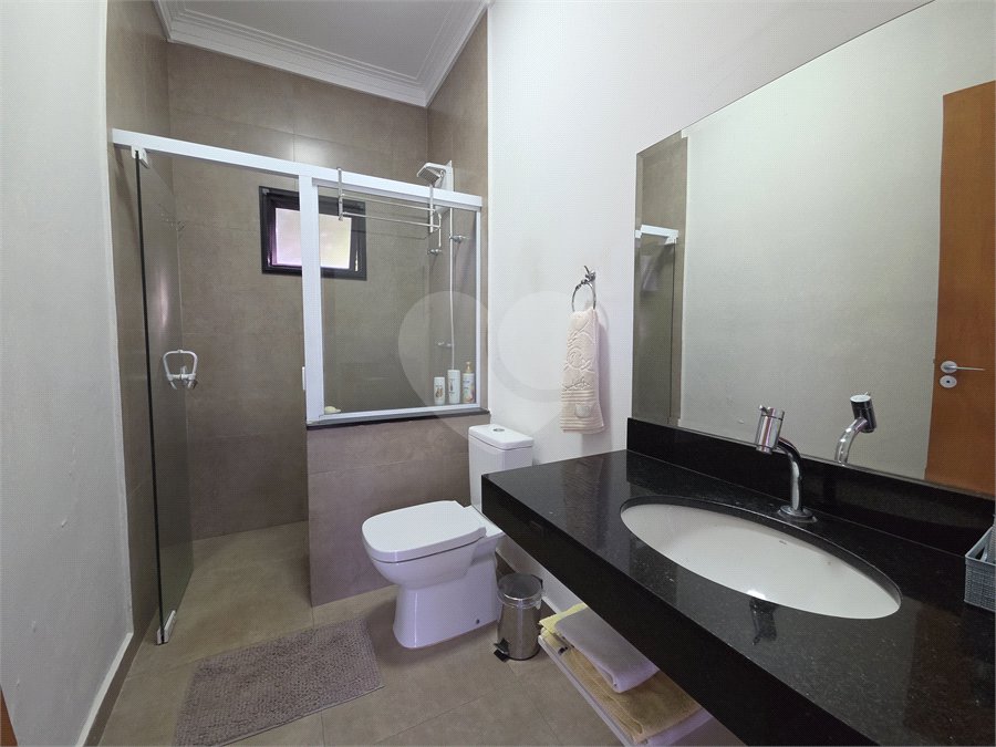 Casa à venda com 3 suítes no condomínio Village Ipanema I, Araçoiaba da Serra - SP