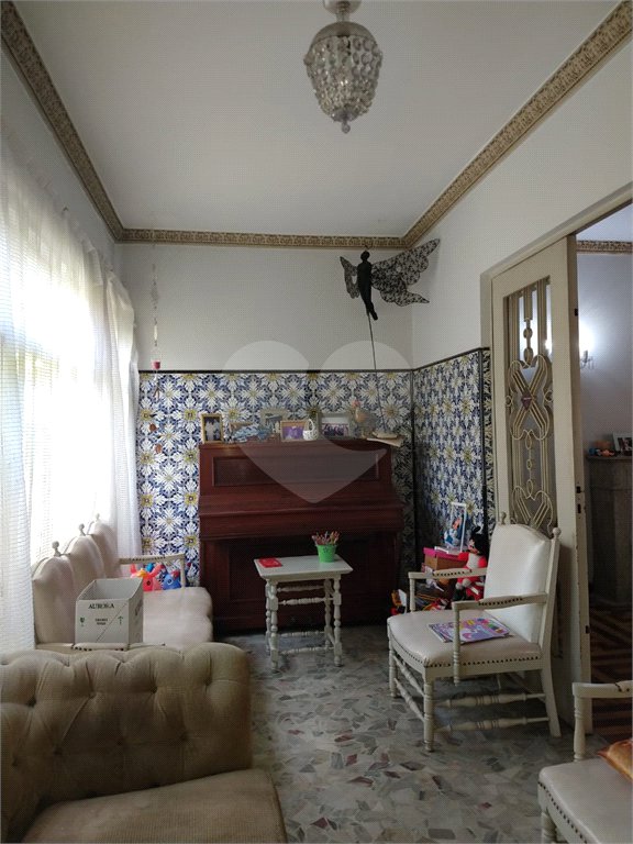 Sobrado à venda com 4 quartos em Sumaré, São Paulo, SP