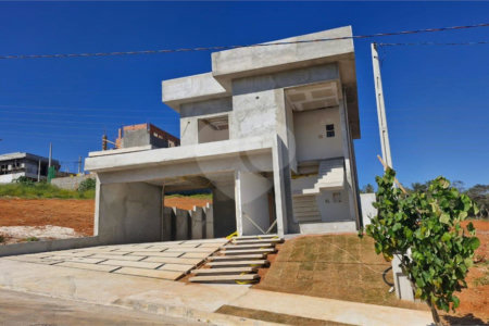 Terreno à venda com 3 quartos, sendo 1 suíte, no condomínio Elementum Residencial Atibaia, Atibaia - SP