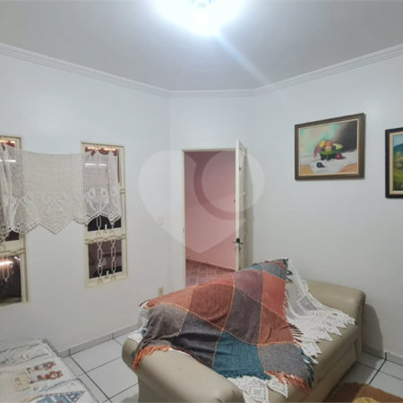 Casa à venda com 3 quartos, sendo 1 suíte, em Vila Carolina, Itapetininga, SP