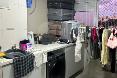 Apartamento à venda com 3 quartos, sendo 1 suíte, em Jardim Vazani, São Paulo, SP