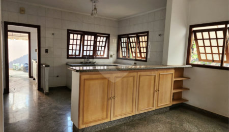 Casa à venda com 3 quartos, sendo 1 suíte,  em Jardim Morumbi, Araraquara, SP