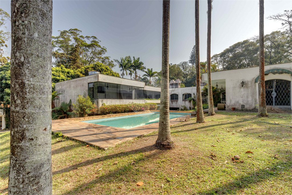 Casa à venda com 4 suítes no condomínio Chácara Flora, São Paulo - SP