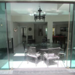 Casa de Alto Padrão com 5 Suítes e Lazer Completo– Guarujá