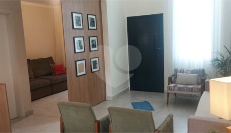Casa à venda com 3 suítes no condomínio Villaggio Maranello, Vinhedo - SP