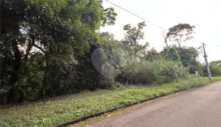 Terreno à venda no condomínio Alpes da Cantareira, Mairiporã - SP