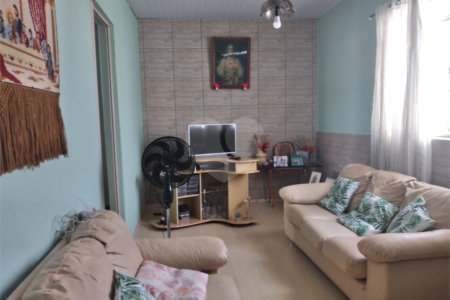 Casa à venda com 4 quartos, sendo 1 suíte, no Centro, Mairinque, SP