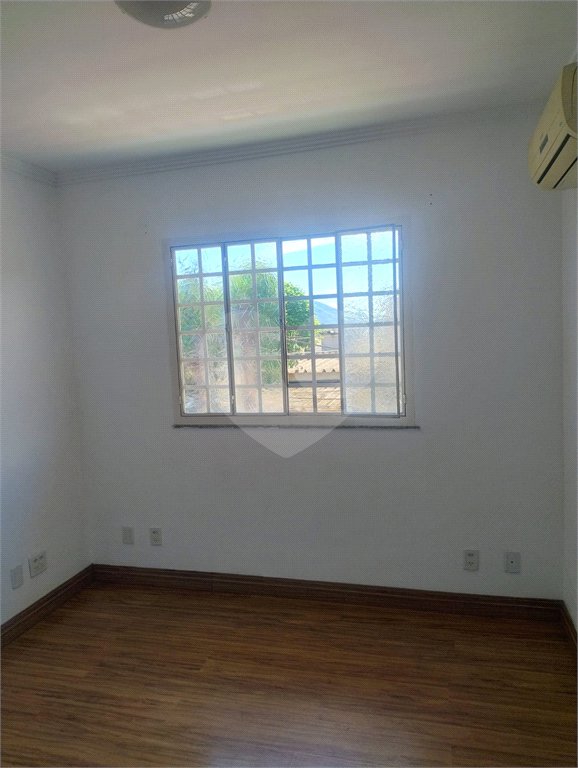 Casa à venda com 4 quartos, sendo 2 suítes, em Campo Grande, Rio de Janeiro, RJ