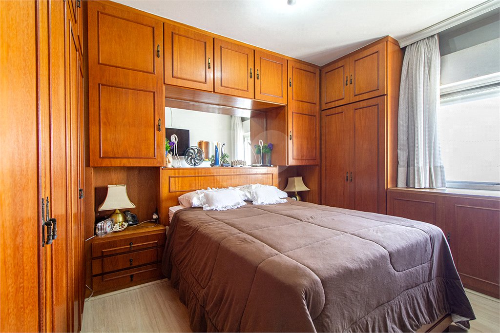 Apartamento à venda com 3 quartos, sendo 2 suítes, em Vila Madalena, São Paulo, SP