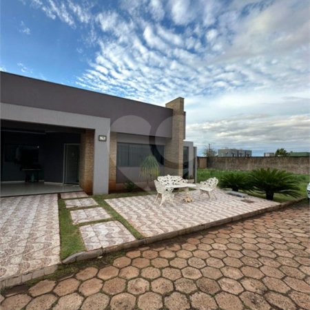 Casa à venda com 3 quartos, sendo 1 suíte,  no Centro, Ponta Porã, MS
