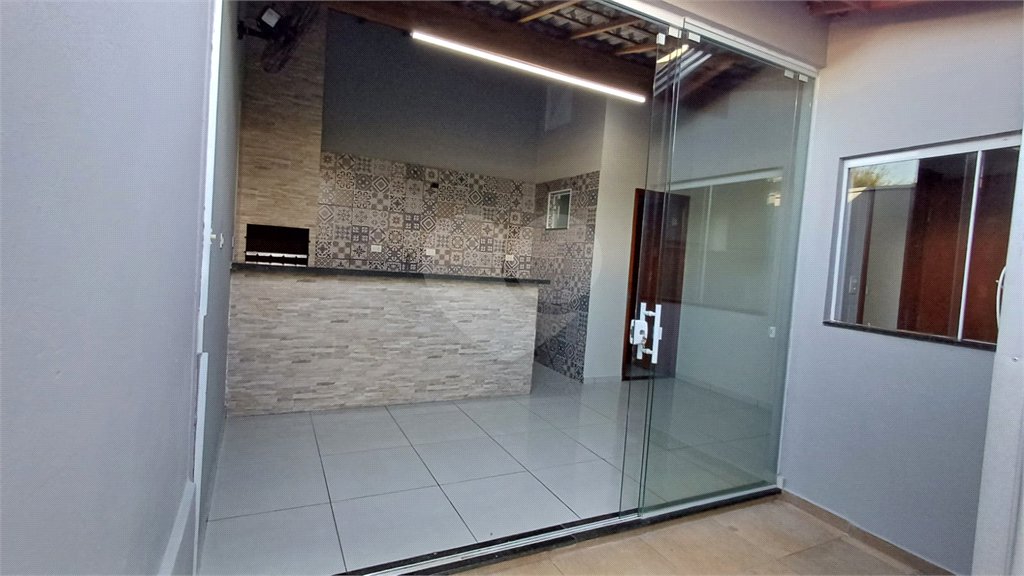 Casa à venda com 2 quartos em Vila Mazzei, Itapetininga, SP
