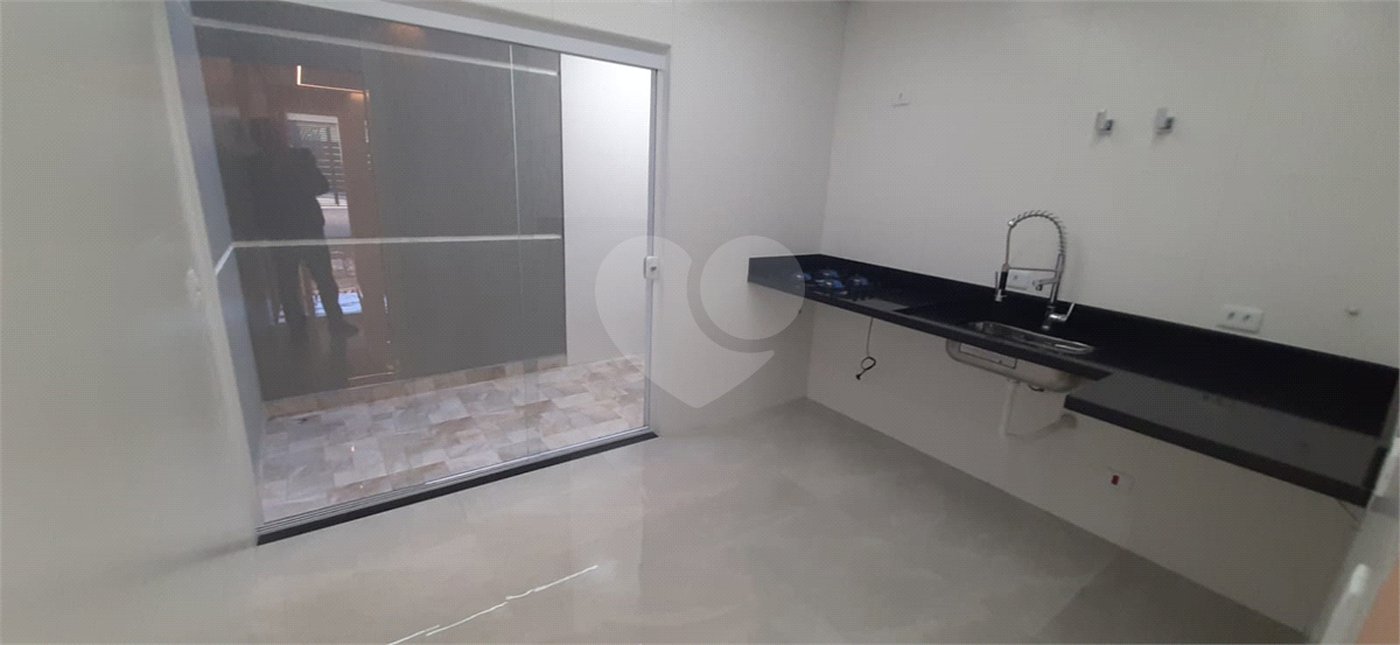 Sobrado à venda com 3 quartos, sendo 1 suíte, em Vila Guilherme, São Paulo, SP