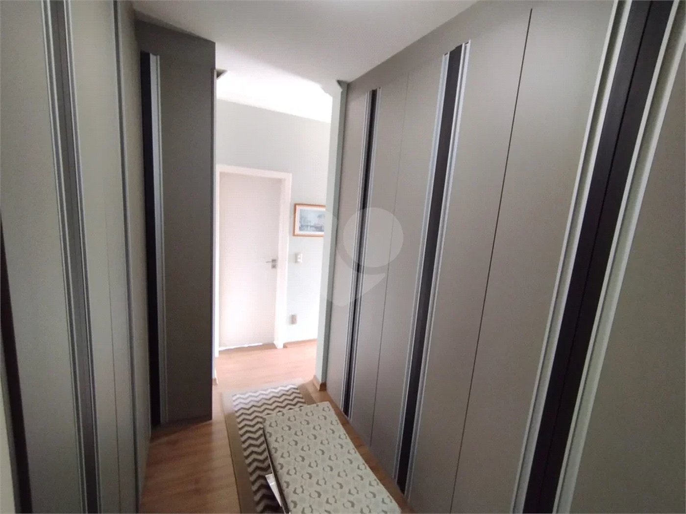 Casa à venda com 5 quartos, sendo 3 suítes, no condomínio Ibiaram 1, Itupeva - SP