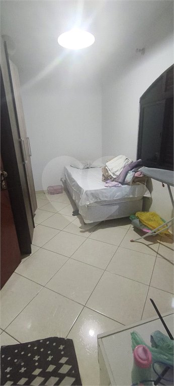 Casa à venda com 4 quartos, sendo 3 suítes, em Jardim Vila Galvão, Guarulhos, SP