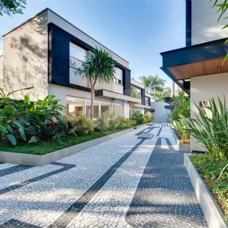 Casa à venda com 4 suítes no condomínio Vila Arese, São Paulo - SP