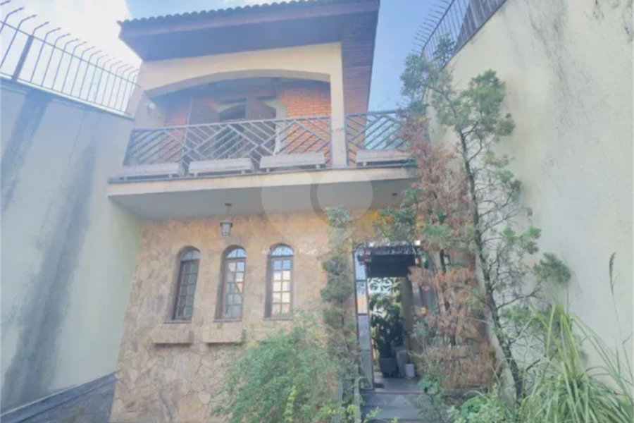 Sobrado à venda com 3 quartos em Vila Bonilha, São Paulo, SP