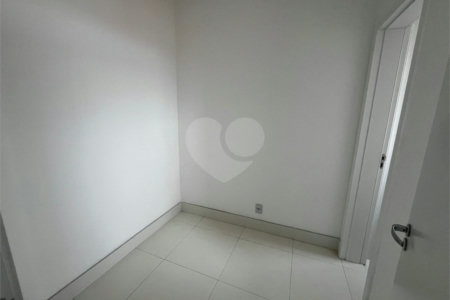 Apartamento à venda com 3 suítes no Centro, Itapetininga, SP