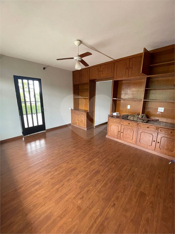 Sobrado à venda com 3 quartos, sendo 2 suítes,  em Vila Oliveira, Mogi das Cruzes, SP