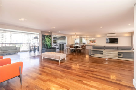 Apartamento à venda com 3 suítes em Alto da Boa Vista, São Paulo, SP
