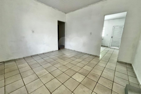 Casa à venda com 2 quartos em Vila Deyse, Itapetininga, SP