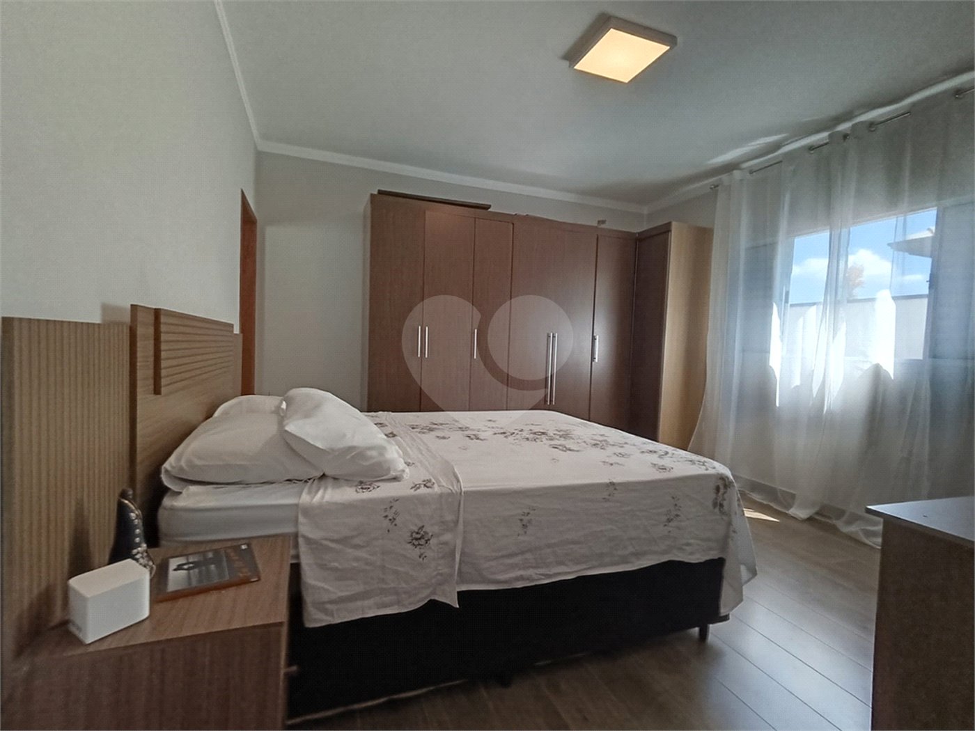 Casa à venda com 4 quartos, sendo 2 suítes, no condomínio Jardim Reserva Bom Viver de Indaiatuba, Indaiatuba - SP