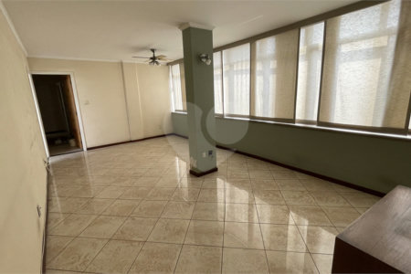 Apartamento à venda com 3 quartos, sendo 1 suíte, em Jardim Paulista, São Paulo, SP