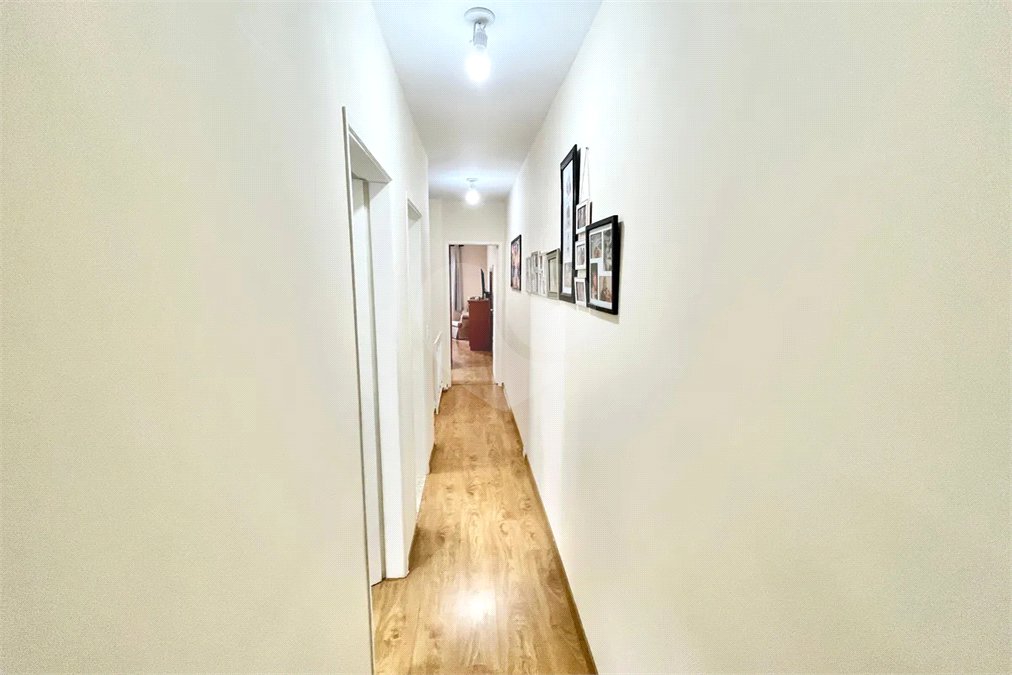 Sobrado à venda com 3 quartos, sendo 1 suíte, em Vila Vitório Mazzei, São Paulo, SP
