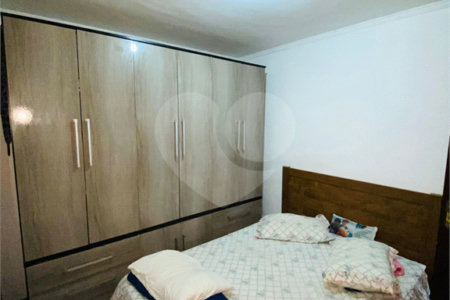 Sobrado à venda com 8 quartos em Jardim São Jorge (raposo Tavares), São Paulo, SP