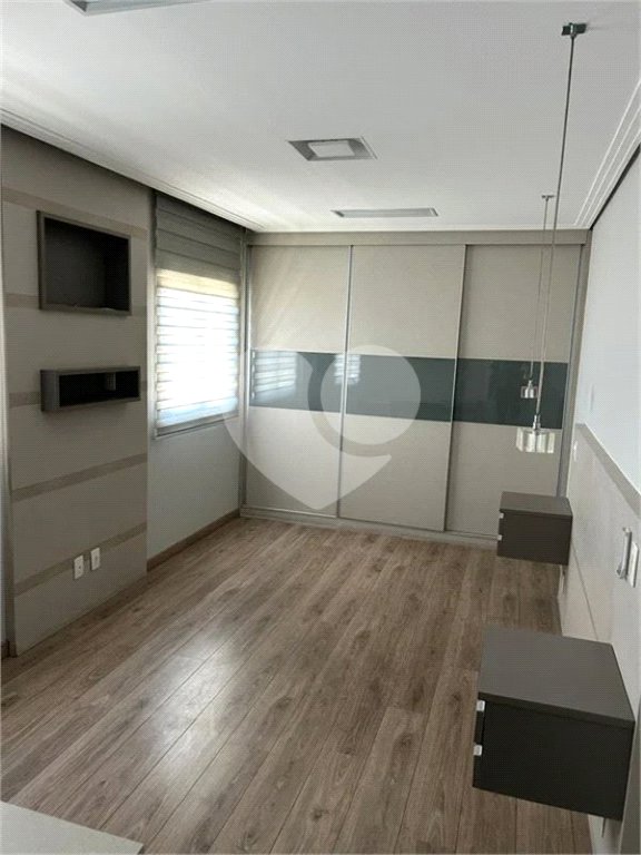 Apartamento à venda com 2 suítes em Vila Lúcia Elvira, São Paulo, SP