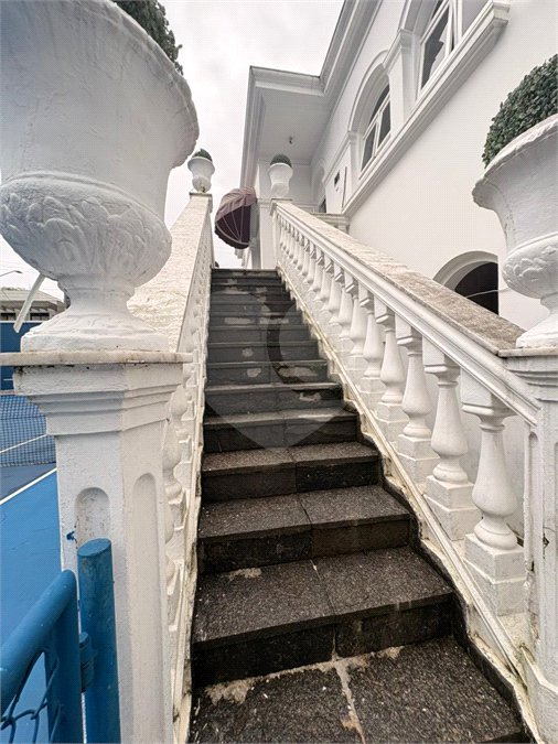 Casa Térrea à venda com 4 suítes em Anchieta, São Bernardo do Campo, SP