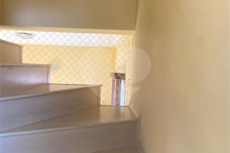 Casa à venda com 3 quartos, sendo 1 suíte,  em Vila Suissa, Mogi das Cruzes, SP