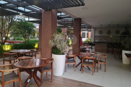Apartamento à venda com 3 quartos, sendo 1 suíte,  em Vila Anastácio, São Paulo, SP