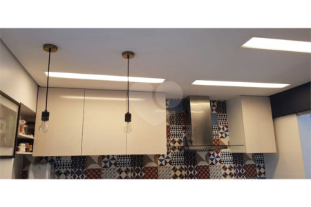 Apartamento à venda com 3 quartos, sendo 1 suíte, em Moema, São Paulo, SP