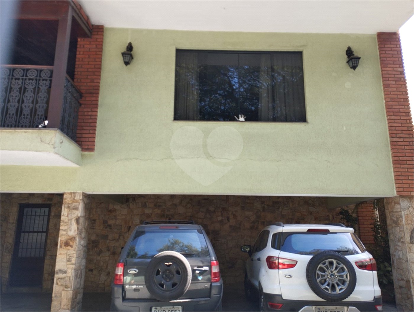 Sobrado à venda com 4 quartos, sendo 1 suíte, em Tremembé, São Paulo, SP