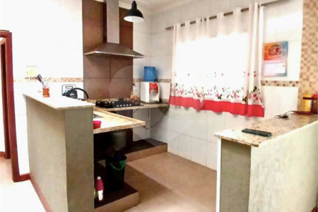 Casa à venda no Jardim Munique