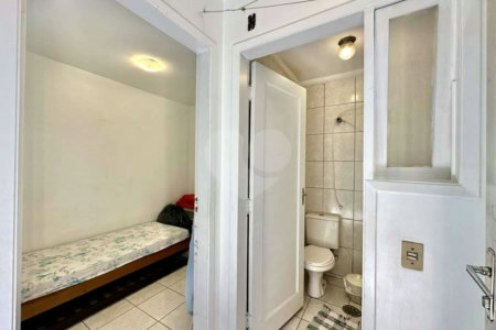 Sobrado à venda com 4 quartos, sendo 2 suítes, em Jardim Jussara, São Paulo, SP