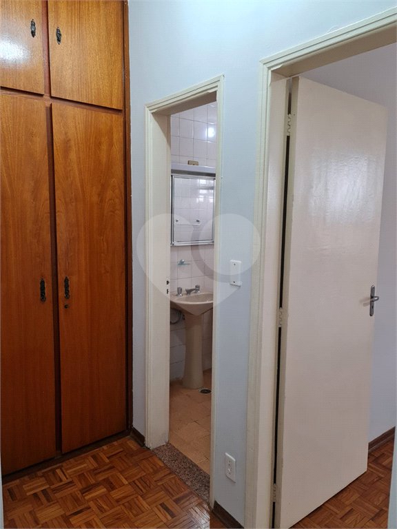 Apartamento à venda de 2 dormitórios no Edifício São José, Araraquara