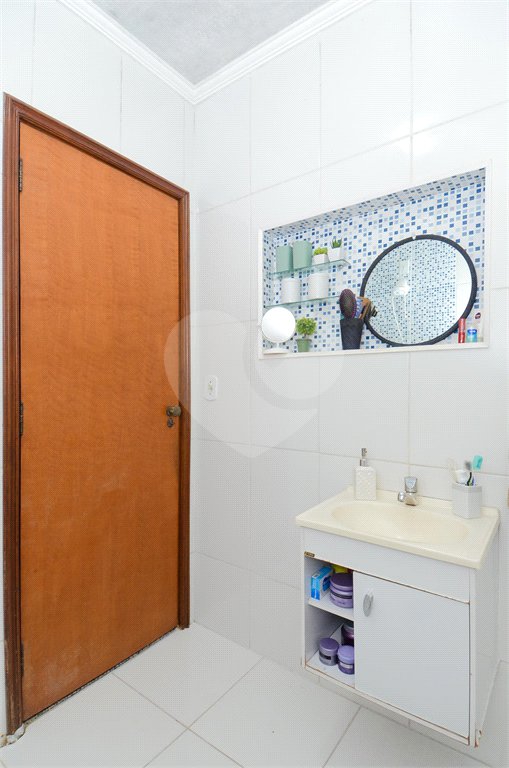 Casa à venda com 4 quartos, sendo 1 suíte, em Jardim Nova Taboão, Guarulhos, SP