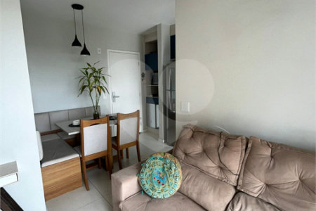 Apartamento à venda com 2 quartos, sendo 1 suíte, em Cidade dos Bandeirantes, São Paulo, SP