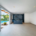 Casa à venda com 4 suítes no condomínio Villa dos Pinheiros, Indaiatuba - SP