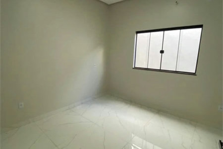 Casa à venda com 3 quartos, sendo 1 suíte,  em Jardim Iracema, Balsas, MA