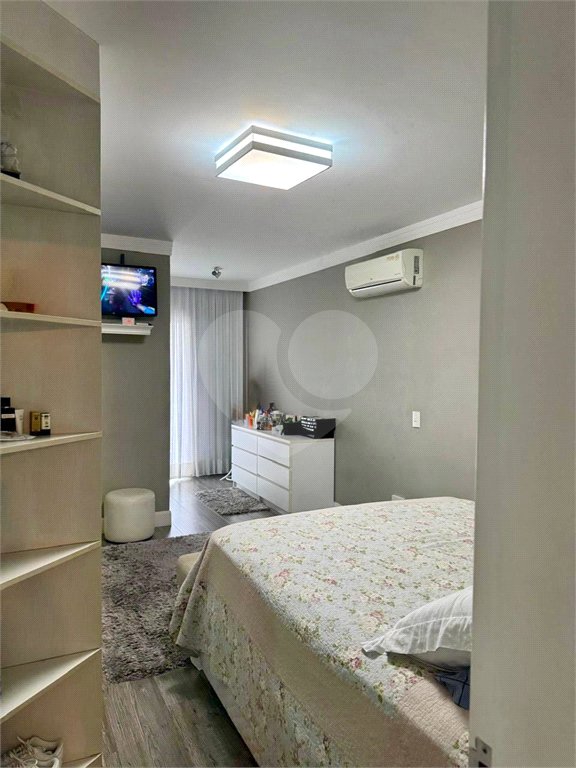 Sobrado à venda com 4 suítes em Vila Guilherme, São Paulo, SP