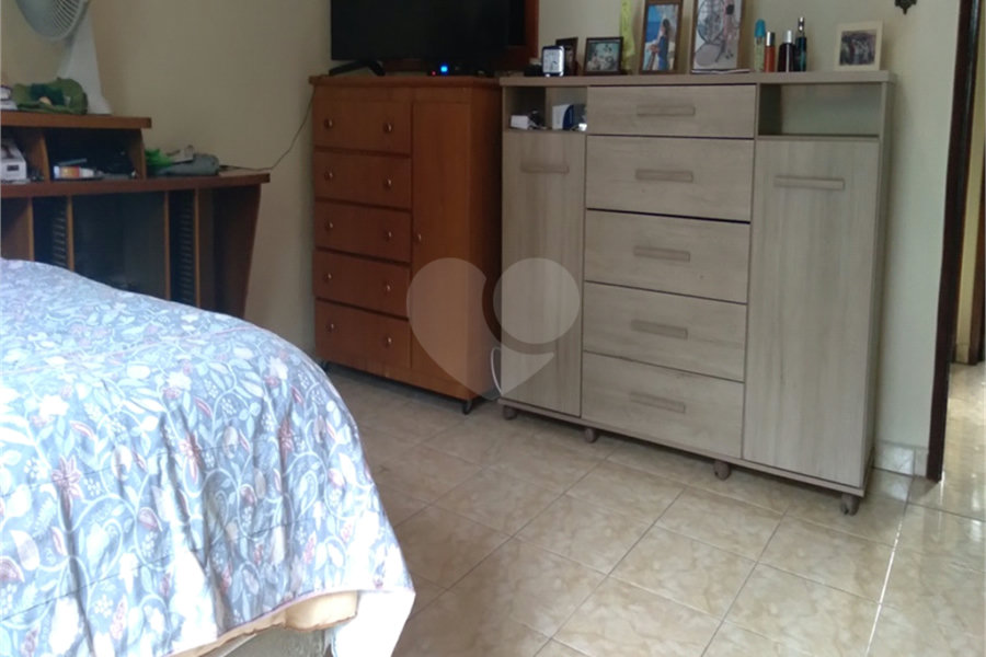 Sobrado à venda com 3 quartos, sendo 1 suíte, em Santa Teresinha, São Paulo, SP