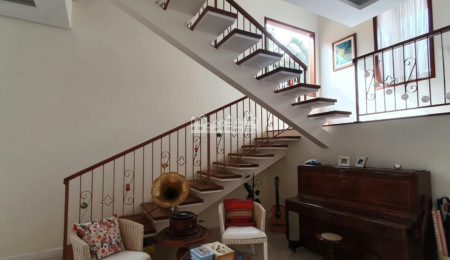 Casa para locação no Jardim Paulista – um refúgio com vista deslumbrante em Atibaia