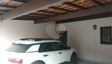 Casa à venda com 3 quartos, sendo 1 suíte,  em Vila Carvalho, Sorocaba, SP
