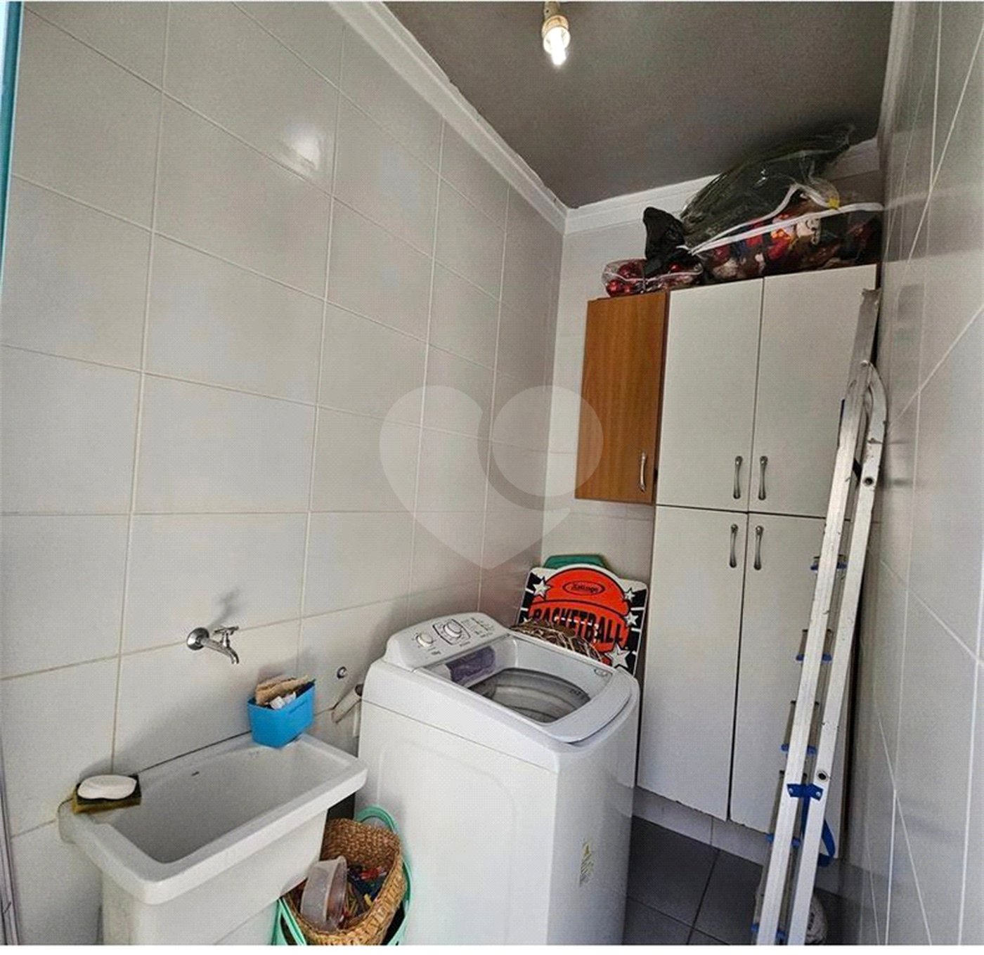 Casa à venda com 3 quartos, sendo 1 suíte, em Vila Nastri, Itapetininga, SP