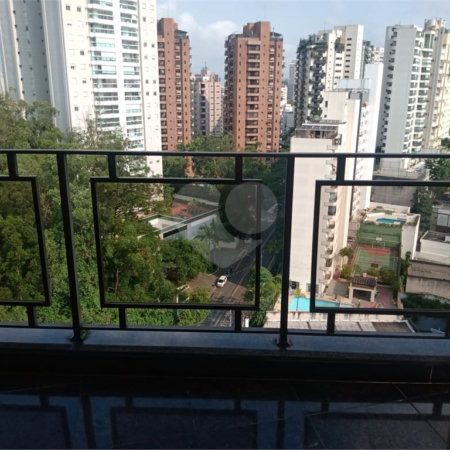 Apartamento à venda com 4 quartos, sendo 1 suíte, em Vila Andrade, São Paulo, SP