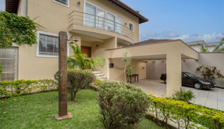 Casa à venda com 4 suítes em Chácara Monte Alegre, São Paulo, SP