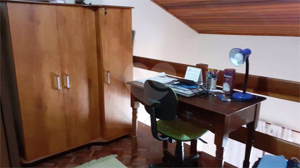 Casa à venda com 3 quartos, sendo 1 suíte, no condomínio Barbará II, São Paulo - SP