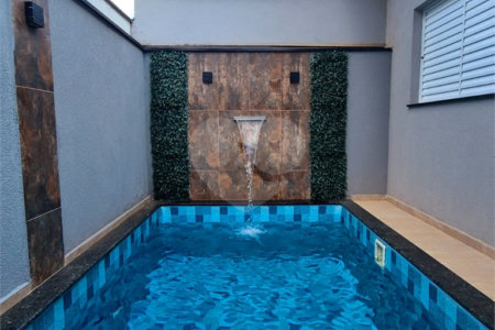 Casa à venda com 3 quartos, sendo 1 suíte, no condomínio Horto Florestal Villagio, Sorocaba - SP